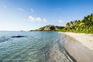 Scenics Prints: White sandy beach, Oarsman Bay, Yasawas, Fiji, South Pacific