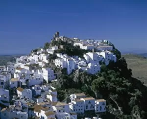 Images Dated 22nd December 2004: White Village of Casares, Andalusia, Spain