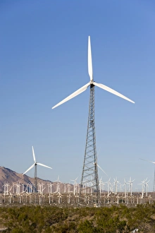 Images Dated 11th August 2015: A wind farm in the San Gorgonio Mountain Pass in Palm Springs, California