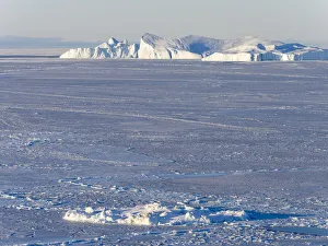 Images Dated 14th August 2020: Winter at the Ilulissat Fjord, located in the Disko Bay in West Greenland