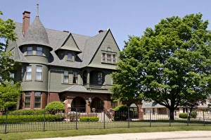Wisconsin Prints: Wisconsin, Manitowoc. RAHR West Art Museum housed in historic Queen Anne style Victorian