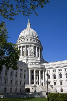 Images Dated 14th May 2009: Wisconsin State Capitol building in Madison, Wisconsin, USA