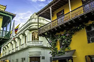 Colonial Prints: Wonderful Spanish colonial architecture is a confection in the Old City, Cuidad Vieja