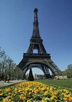 Images Dated 3rd September 2003: World famous Eiffel Tower. Paris, France