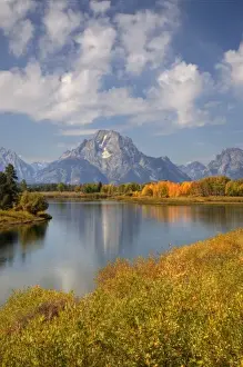 Images Dated 20th August 2009: WY, Grand Teton National Park, Teton Range and Mount Moran with Snake River at Oxbow Bend
