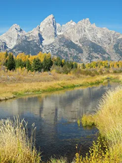 Images Dated 22nd November 2022: Wyoming, Grand Teton National Park. Teton Range with Grand Teton and Snake River